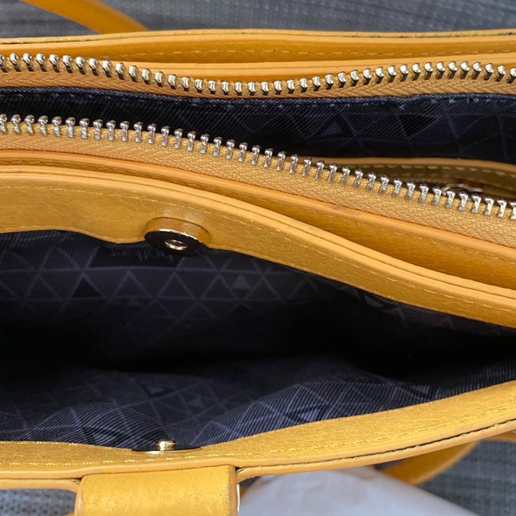 ✨Botkier New York Warren City Leather Purse Yellow - Picture 11 of 12